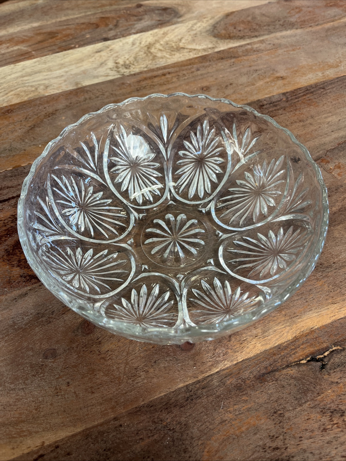 Vintage Anchor Hocking Medallion Serving Bowl 8