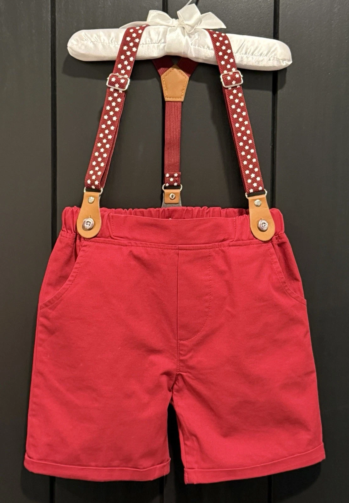 Lulu Babe Dapper Red Shorts w/Star Suspenders & Pockets - Boys 4
Opens in a new window or tab