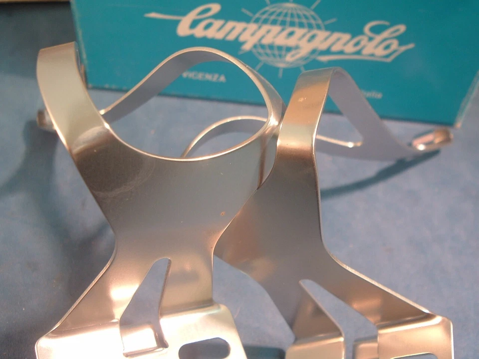 Clips de puntera Campagnolo SL plateados de aleación media para carretera/MTB NUEVOS/NOS -como nuevos-raros-NUEVOS EN CAJA Foto 4 de 4