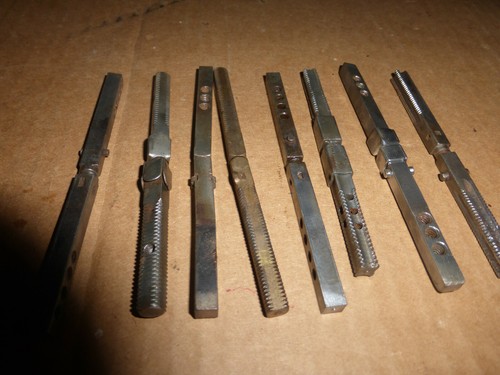 ONE Antique Mortise Split Door Knob Spindle Connector Shaft Rod 122220 F - Picture 1 of 4