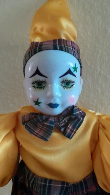Puppe Harlekin Clown Pierrot 52cm Kopf Hände aus Porzellan gebr. s.g.Zustand - Bild 1 von 4