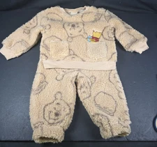 Disney Baby 6-9 Months Winnie the Pooh Outfit