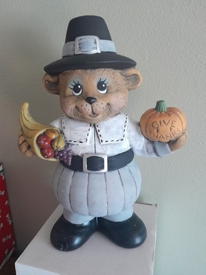Vtg Ceramic Thanksgiving Bear Dressed as Pilgrim  Figurine 12.5'' Give Thanks Pum