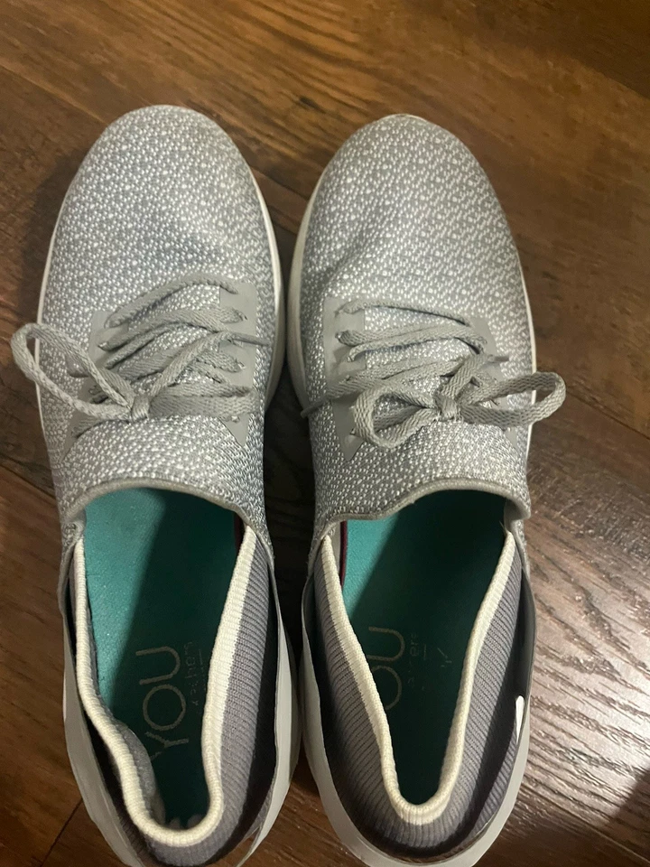 Women’s YOU By Skechers Lightweight Walking Shoes Size 10 Gray Slip On - Image 4 of 4