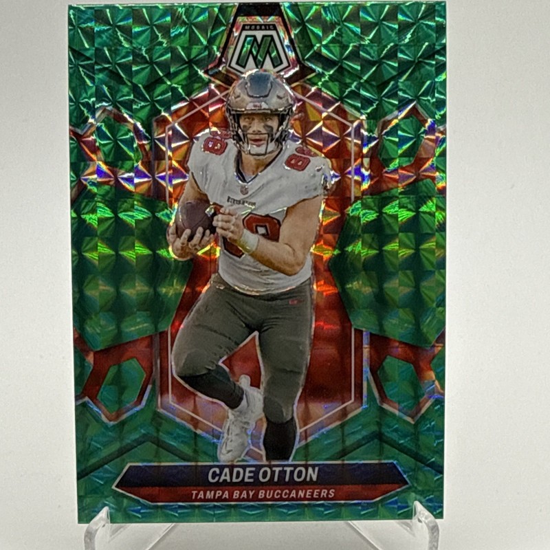 2024 Panini Mosaic - Cade Otton #208 Green Mosaic Prizm MINT Tampa Bay Buccaneer