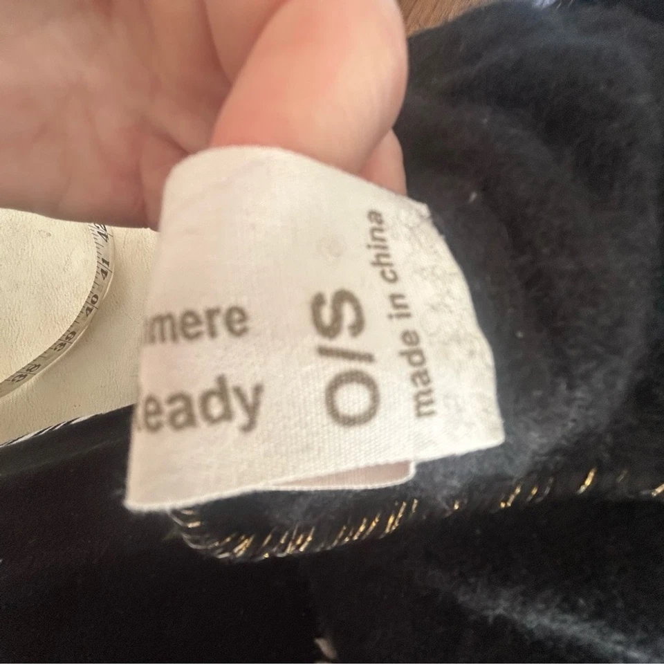 Poncho chal Golden Sun 100 % cachemir negro envolvente talla única listo para vacaciones Foto 4 de 4