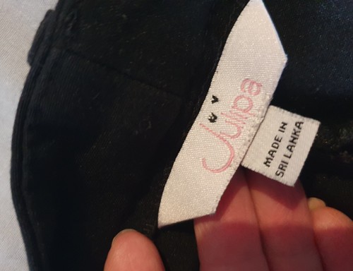 ¡Pantalones Julipa talla 26 lisos negros de pierna recta 29"! - Imagen 3 de 4