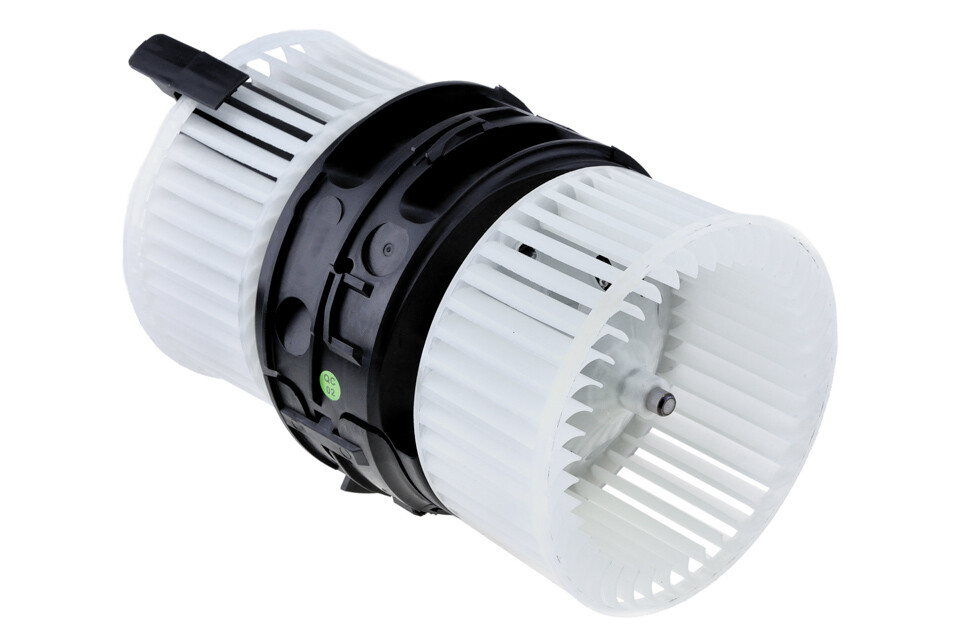 Pulseur d'air 272100042R Megane III : solution contre la panne de ventilation et chauffage fixe