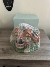 Partylite The Bristol House Olde World Village 3 Tealight House Candle Holder