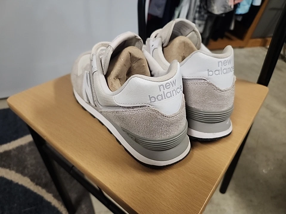 Talla 10 - New Balance 574 Clásico Beige W Foto 4 de 4