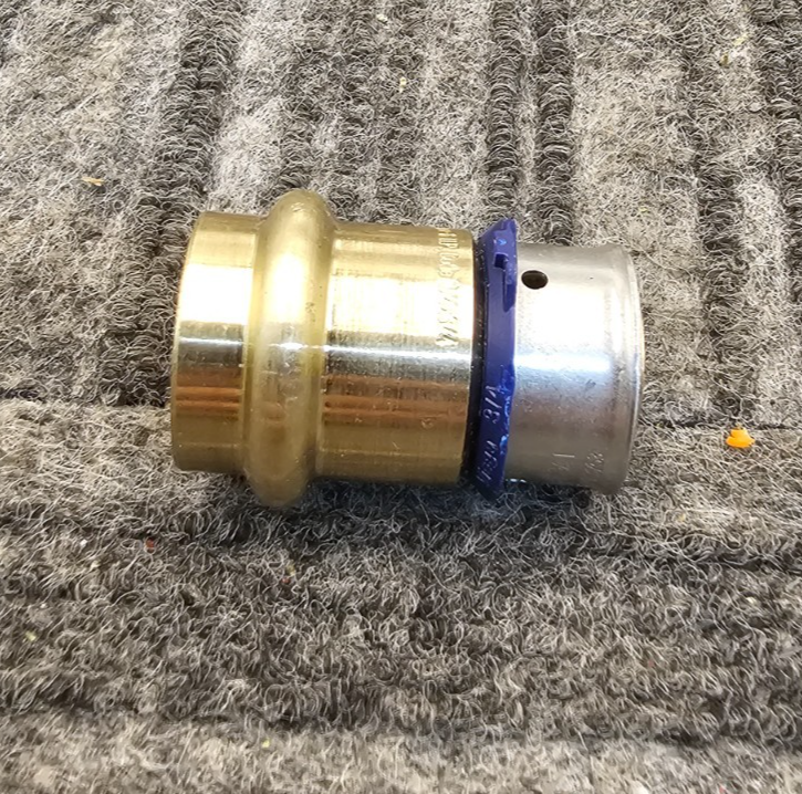 ビータ様 QTY 4) VIEGA F877: 3/4