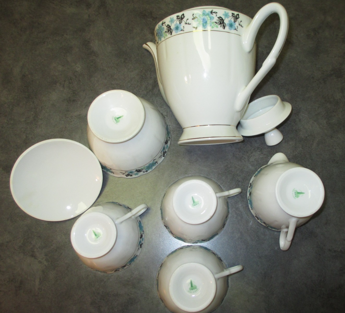 Vtg. China Tea Set for 6, Yong Sheng Porcelain Co. 15 pcs. Sugar  display picture 1