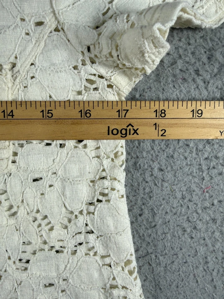 Free People Cream Lace Boho Top Shirt Flare Fit Size Large with pocket detail - Image 2 of 4