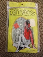 Vtg 60s NEW Girls 4-6X Green Scallop Open Knit Nylon Fishnet Panty Hose Tights