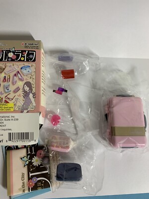 RE-MENT Girls in the City #5 Pink Suitcase _ Blythe Doll accessories
