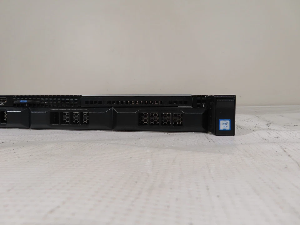 Dell PowerEdge R330 Xeon E3-1240 v5 3.5GHz 4C 8gb 4x 3.5 Trays iDracEnt 350w - Image 3 of 4