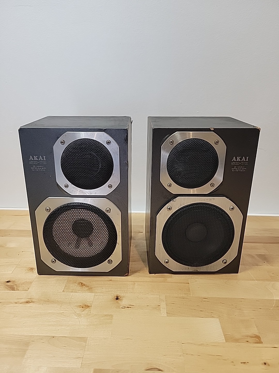 AKAI SW-7II 2 Way Speaker System Bookshelf 80W Vintage Japan