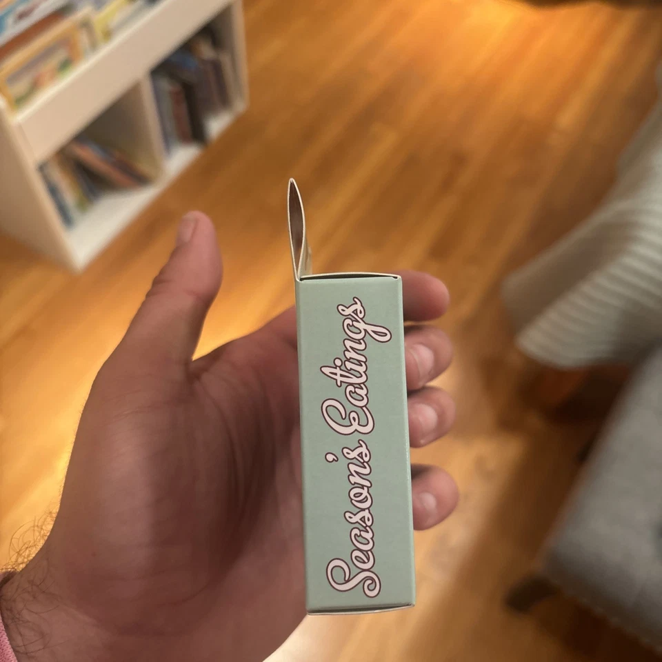 Prendedor en caja 2015 Disney Parks Winnie The Pooh forma galleta comida temporada LE  Foto 2 de 4