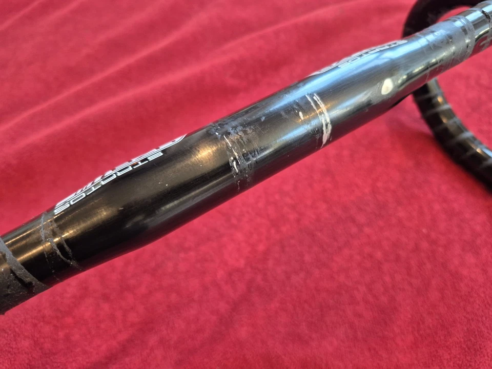 Manillar de carretera de aleación anatómica 4ZA STRATOS con 400 mm x 31,8 mm Foto 4 de 4