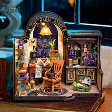 Rolife LED Minature Dollhouse DIY Mini Magic House Miniature House Kit Xmas Gift