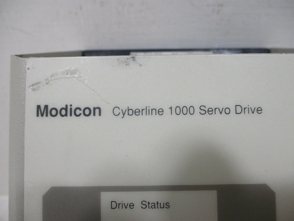 Servoaccionamiento sin escobillas AEG Modicon 110-092 Cyberline 1000 CL112 110092 Gould Foto 4 de 4