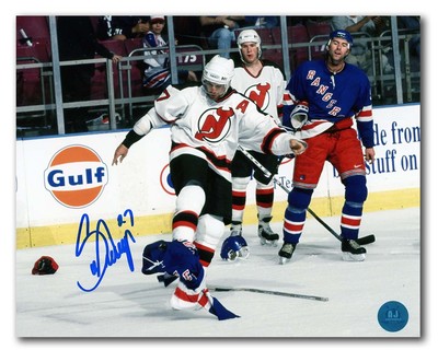 rangers devils fight