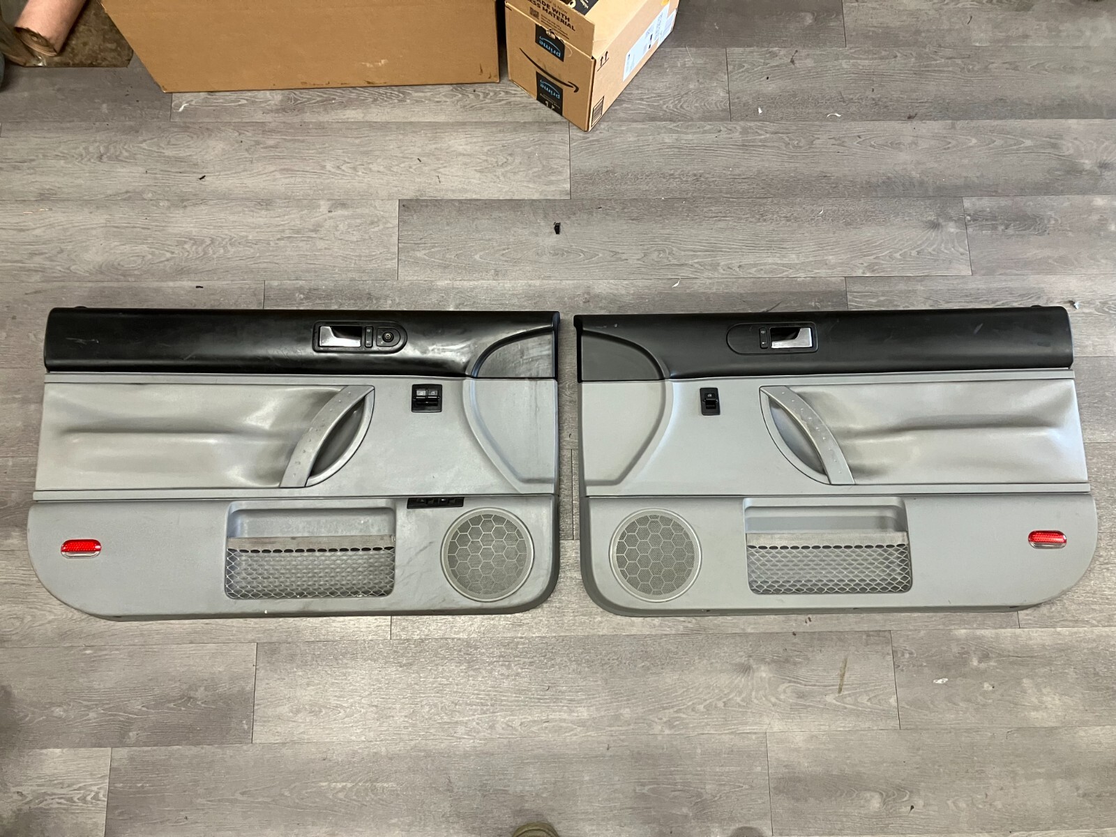 20032009 Volkswagen New Beetle Front Power Window Door Panels OEM eBay