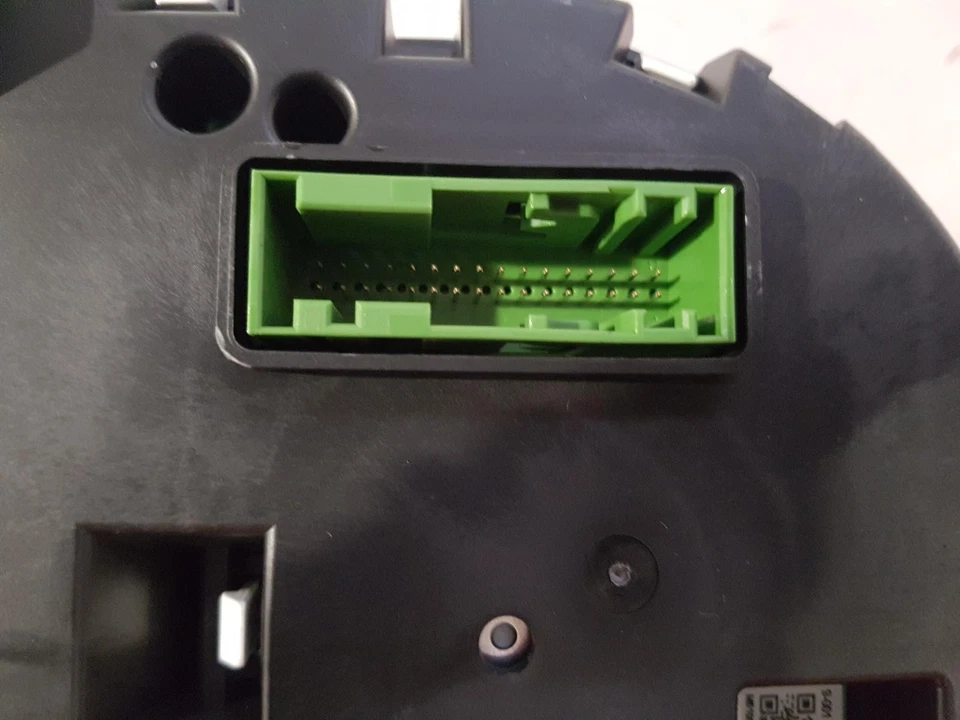 2011 RANGE ROVER EVOQUE 2.2L DIESEL 6 SPEED AUTOMATIC SPEEDO BJ3210849EH - image 2 of 4