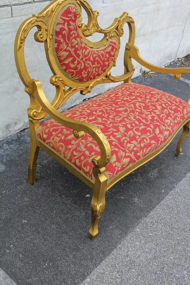 Assento Love francês folha de ouro Louis XV recém estofado e restaurado - Imagem 3 de 4