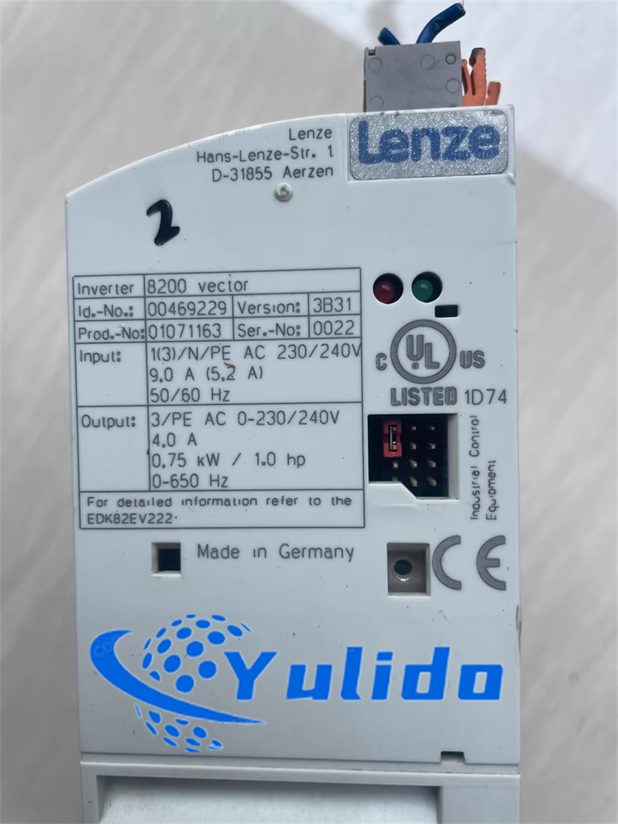 Lenze frequency converter 0.75kw EDK82EV222 E82EV751_2C Used