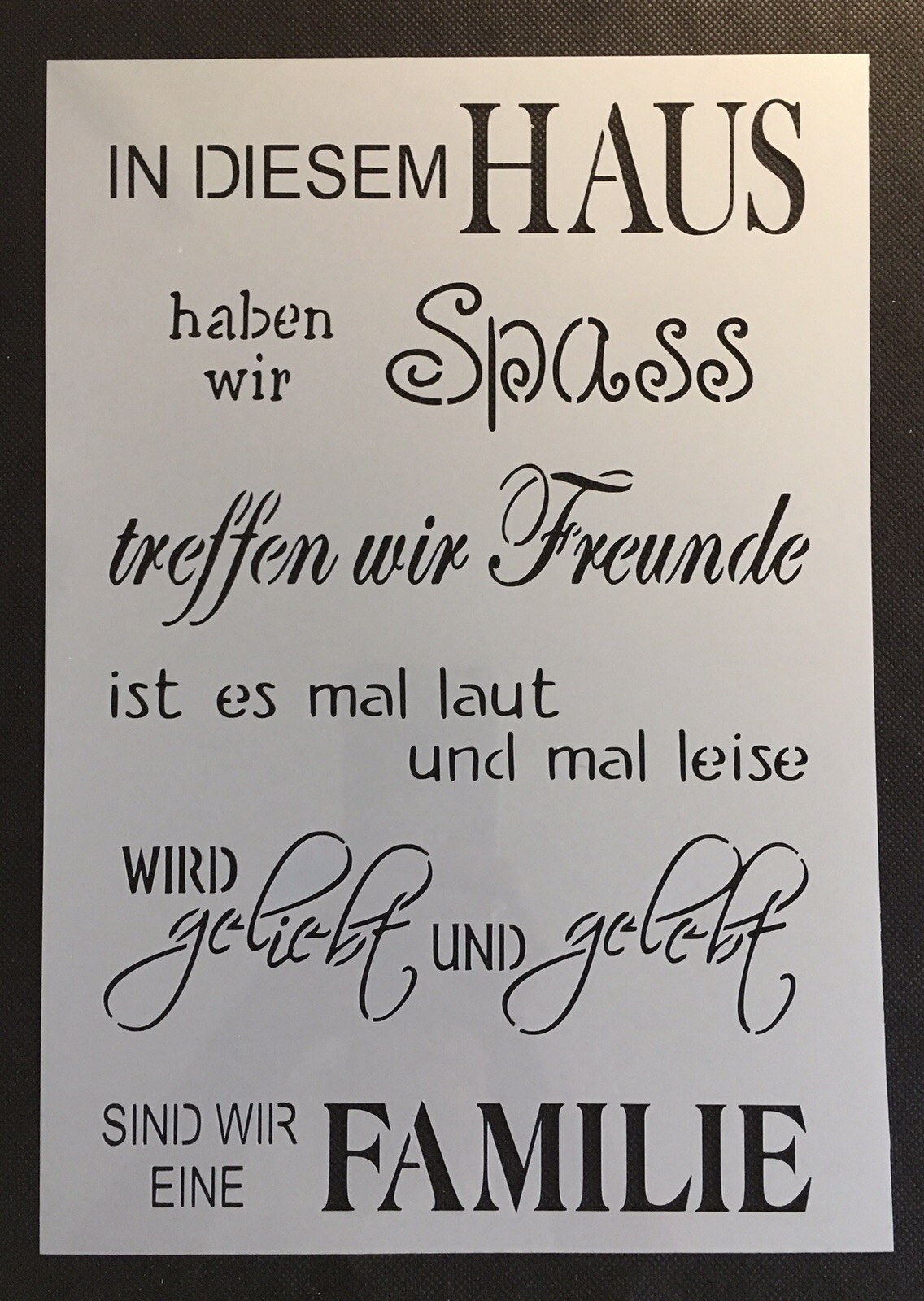 Bild 1 von 12