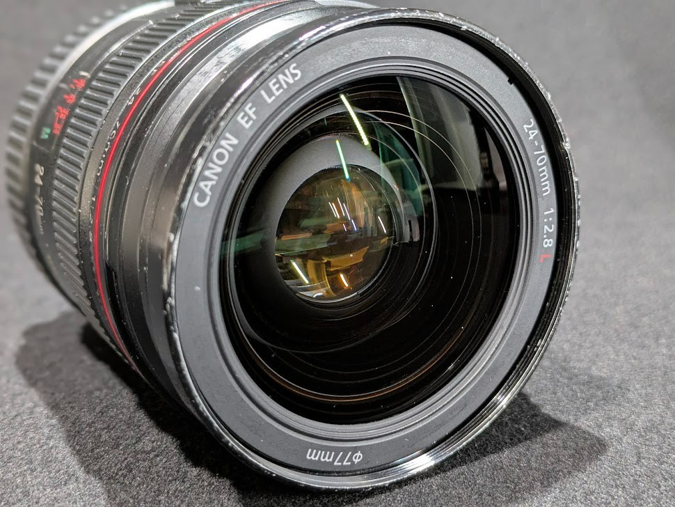Canon EF 24-70mm f/2.8 L USM Zoom Lens - Very Good w/Hood - japan