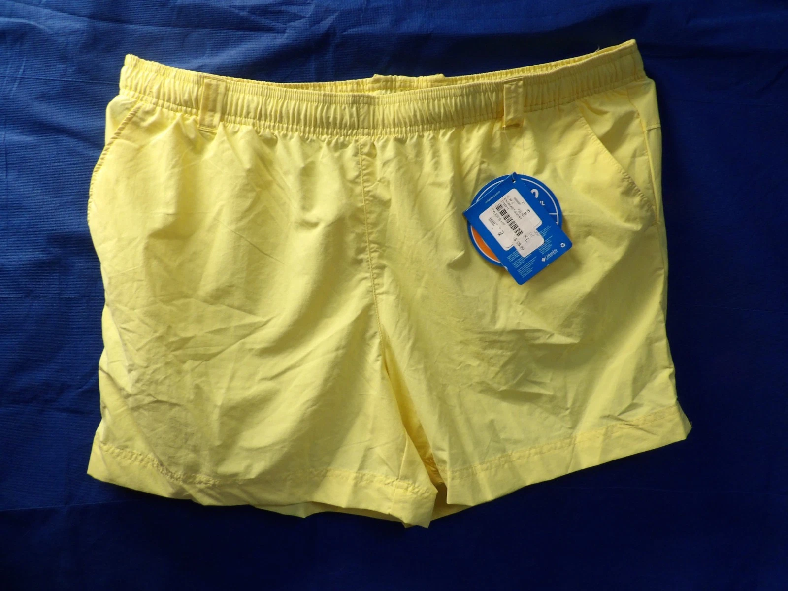 Columbia Sportwear Performance Fishing Gear Men's Shorts. Yellow In Color.