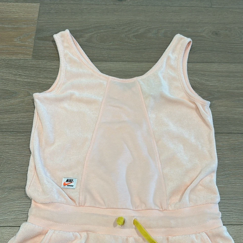 Bermuda Regata Nike Meninas Heritage Rosa Pêssego Terry Tamanho Grande - Imagem 2 de 4