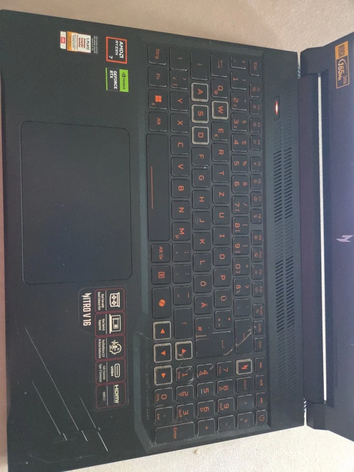 Laptop Acer Nitro V16 (ANV16-41-ROFK) 165 HZ Ryzen 7 8845HS Geforce RTX 4060 - Bild 2 von 4