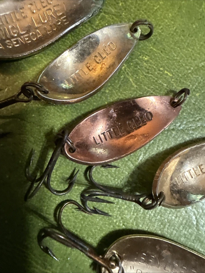 Lote de 5 iscas vintage para colher de pesca Little Cleo Brylcreme cores sortidas tamanhos - Imagem 4 de 4