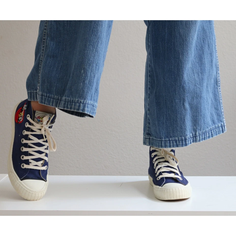 Tênis Looney Tunes Vintage Anos 90 por Keds ~ Feminino 6 a 6-1/2 (6.5) - Imagem 3 de 4