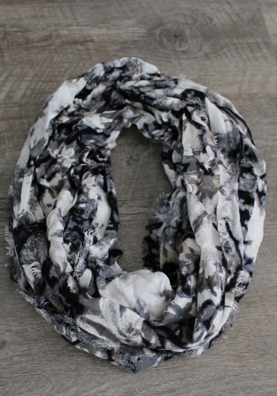 Apt 9 Infinity Loop Accent Scarf Abstract Tan Off… - image 8