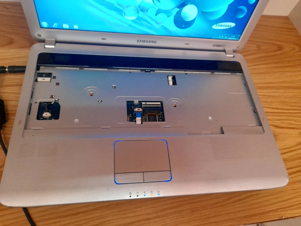 Samsung r530 notebook intel dual core hdmi wifi webcam monitor 15,6” windows 7 - Imagen 2 de 4