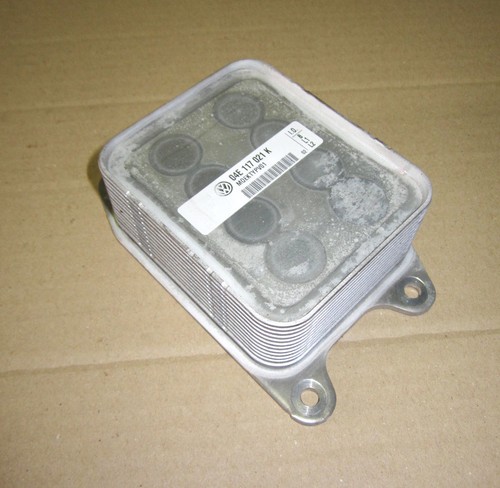 Neuwert 19.000km Ölkühler 04E117021K Original VW Golf 7 Motor CYV 2017