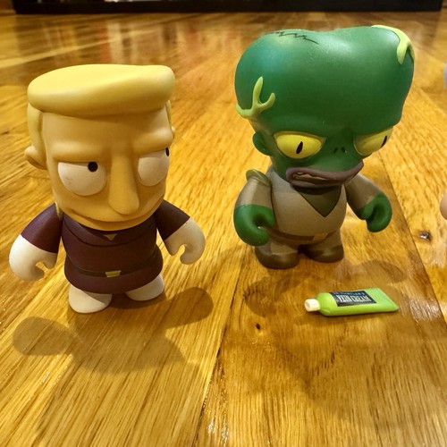 Kidrobot FUTURAMA Mini Serie 1 Lote 3" Figura Vinilo Caja Ciega 2009 Morbo Nibbler - Imagen 4 de 5