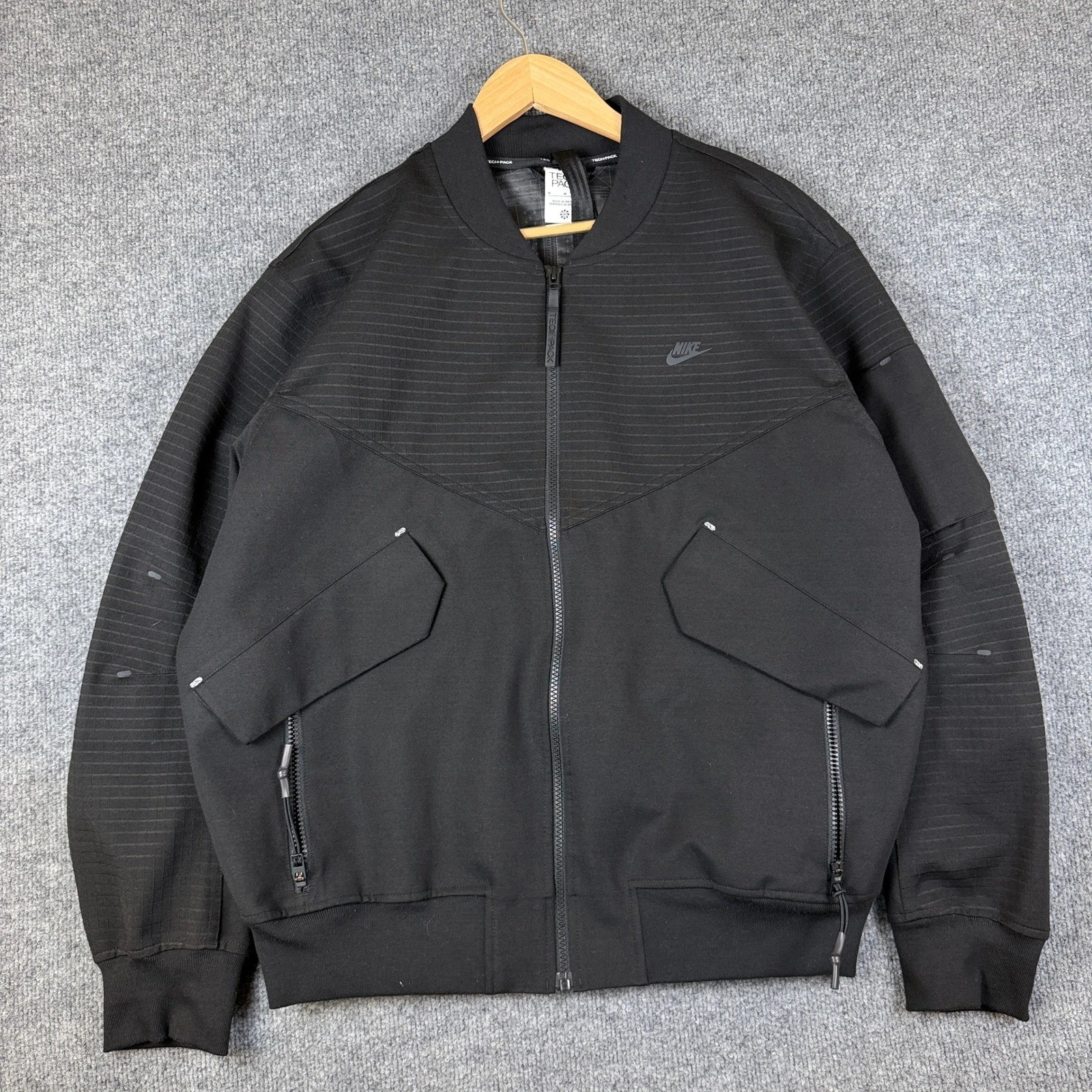 Nike Storm Fit Tech Pack Unlined Bomber Jacket Mens M Black Full Zip DM5501