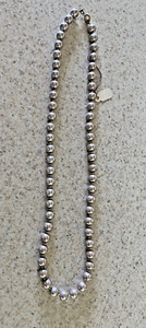 VINTAGE 20" CHAMPAGNE COLORED W/ SPRING CLASPFAUX BEADED NECKLACE