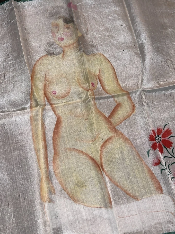 "Hacer oferta - Pañuelo de seda con bordes enrollados a mano de 10x10"" Pinup Dama Desnudo Era Segunda Guerra Mundial" Foto 3 de 4