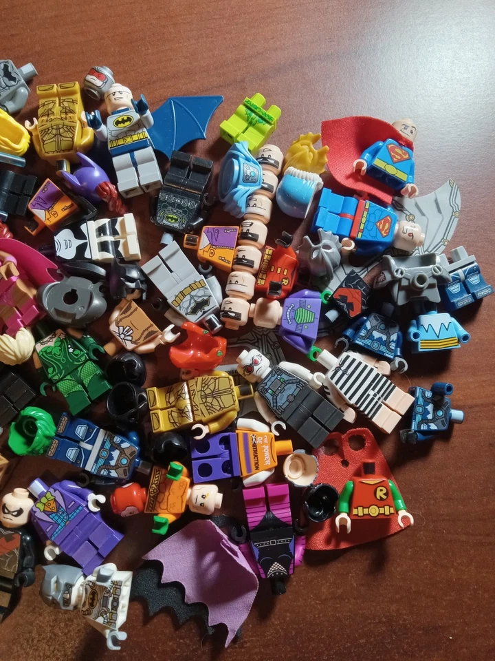 Lego Lot Minifigure Batman 7785 DC Superheroes Justice League Parts Huge Classic - Image 4 of 4