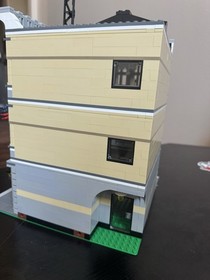 LEGO Modular Grand Emporium 10211 USED