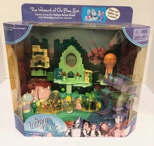 Mattel Wizard Of Oz EMERALD CITY Polly Pocket Micro Playset 2001 NEW/SEALED!