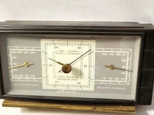 Vintage Airguide Desktop Barometer Humidity Temperature Made In USA