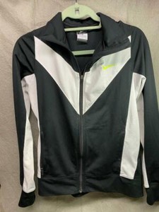 nike dri fit windbreaker