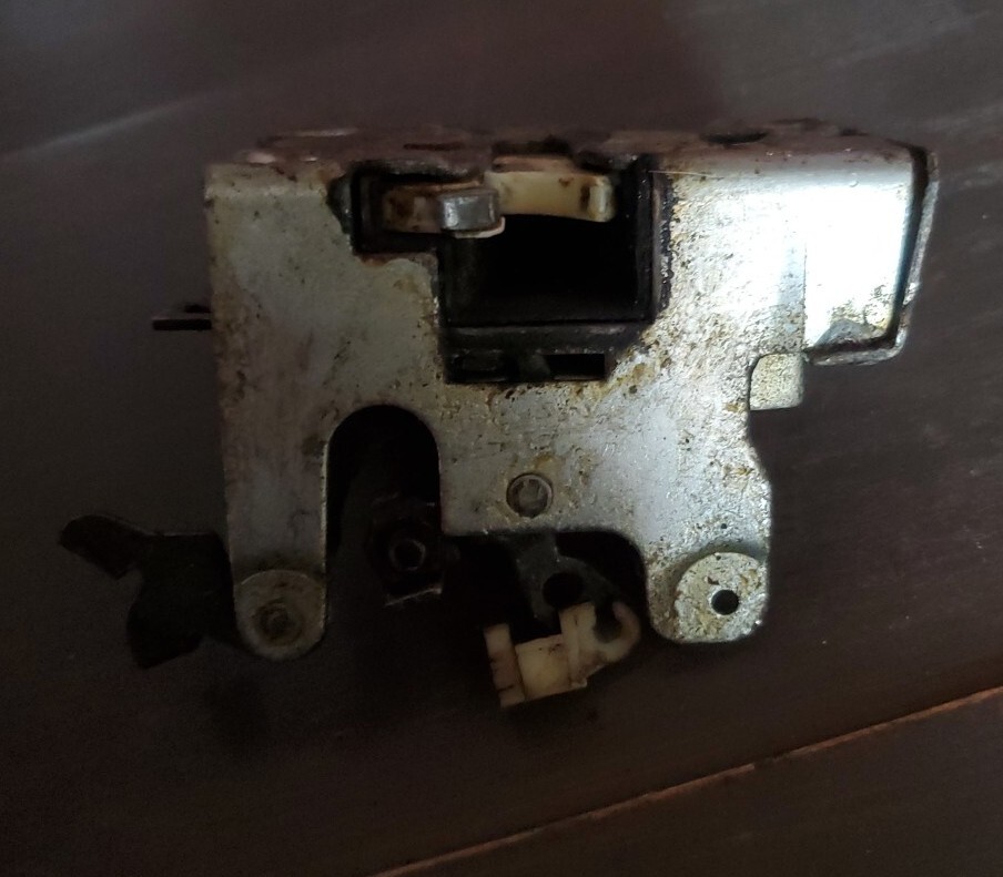 8486 Jeep Cherokee XJ Door Latch eBay